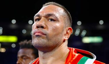 Чемпіону світу в суперважкій вазі дозволили провести бій проти росіянина