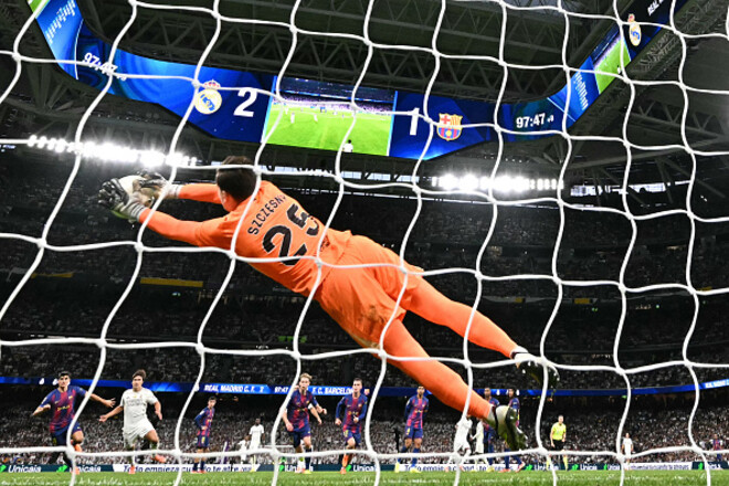 Щенсны назвал топ-5 вратарей в истории футбола