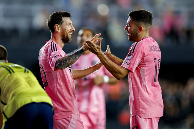 Альба тепло высказался о «вечном» одноклубнике Месси