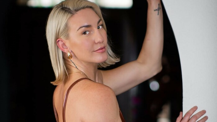 Сексапильная американка покорила третий дивизион и завоевала три титула