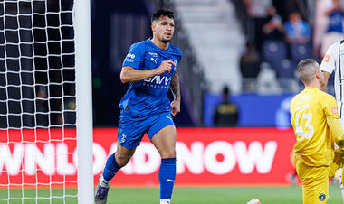 Зірковий клуб Аль-Хіляль переграв колишню команду Бущана