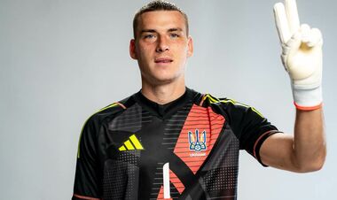 Лунін, після того, як його не викликали у збірну, назвав кращого за Реброва