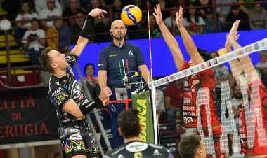 Плотницкий вошел в символическую сборную в чемпионате Италии