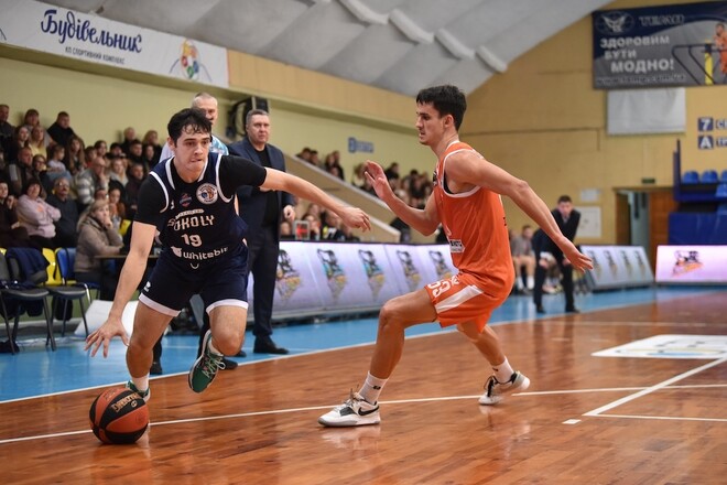 Суперліга: перемоги Кривбасу та Говерли, результативна гра в Черкасах