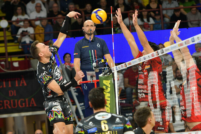 Плотницький увійшов до символічної збірної у чемпіонаті Італії