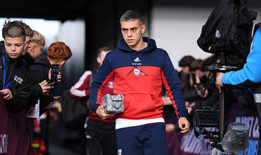 Победный юбилей: нападающий Арсенала сыграл 100-й матч за клуб