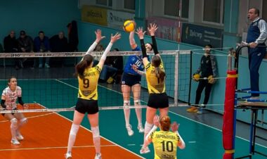 Суперліга з волейболу. Жінки. Матчі 2 листопада. Дивитись онлайн LIVE