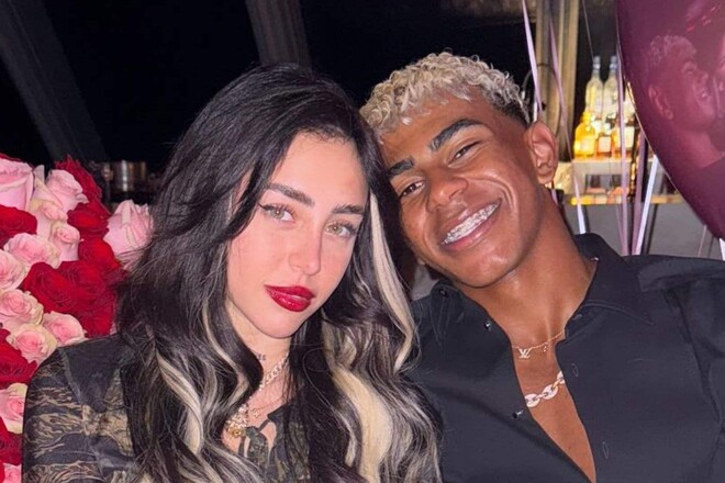 Знову холостяк. Ямаль розійшовся з 25-річною реперкою