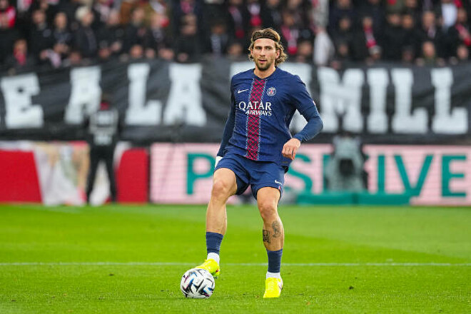 Ілля Забарний став сьомим українцем, хто зіграв 10+ матчів в Лізі 1