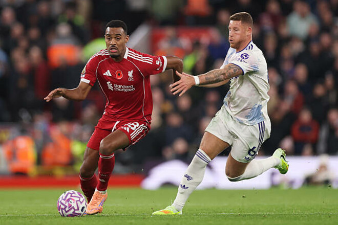 Ліверпуль перервав провальну серію в АПЛ. Банда Слота обіграла Астон Віллу