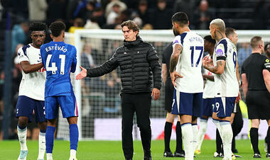 ВИДЕО. Игроки Тоттенхэма проигнорировали тренера после фиаско