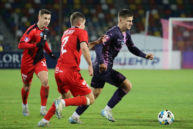 Ексарбітр ФІФА прокоментував пенальті у матчі Епіцентра з Вересом