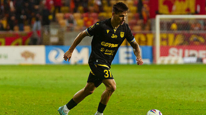 Украинец – герой матча. Известны оценки Русина и Хланя за феерию в Польше