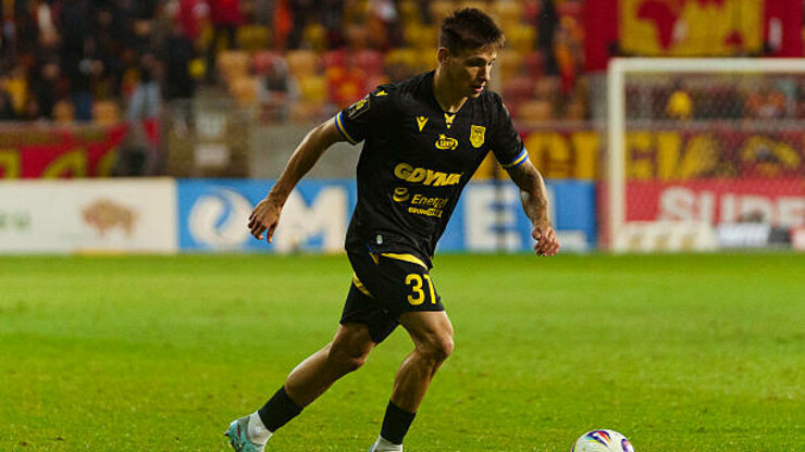 Украинец – герой матча. Известны оценки Русина и Хланя за феерию в Польше