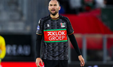 Сердечная недостаточность. Экс-форвард сборной Нидерландов завершил карьеру