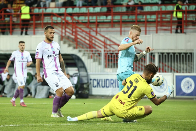 С автоголом и пенальти. Кудровка победила Эпицентр