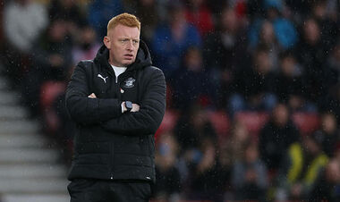 ОФИЦИАЛЬНО. Английский клуб уволил тренера после провального старта