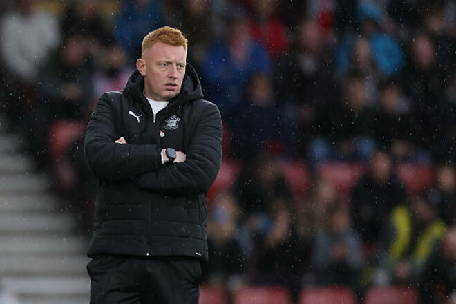 ОФІЦІЙНО. Англійський клуб звільнив тренера після провального старту