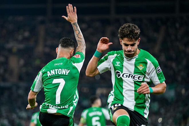 Дубль Антони. Бетис разгромил Мальорку и вошел в топ-5 Ла Лиги