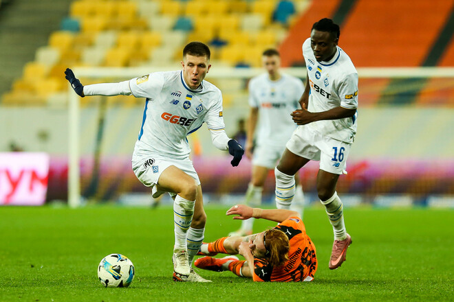 Дулуб выбрал троих футболистов Динамо, которые провалили матч с Шахтером