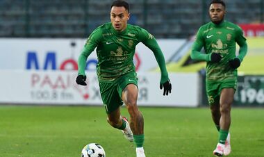 Матч между ЛНЗ и Карпатами вновь приостановлен