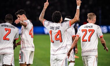 Luis Diaz match. Bayern stood ten times against PSG