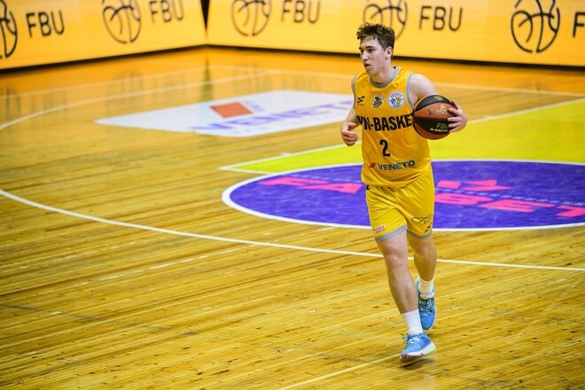 ФОТО. Визначено MVP жовтня в Суперізі