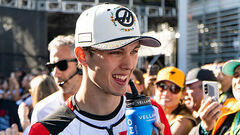 «Феррари нужно дать ему шанс». Молодой пилот может заменить Хэмилтона