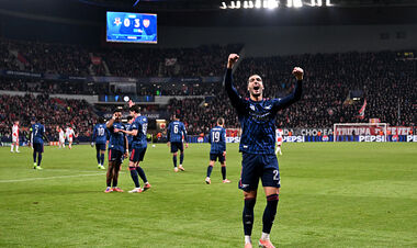 Четыре победы в четырех турах ЛЧ. Арсенал с дублем Мерино разгромил Славию