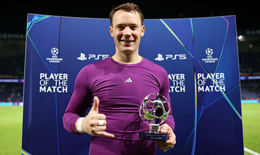 ФОТО. Он выстоял. Вручена награда лучшему игроку матча Баварии против ПСЖ