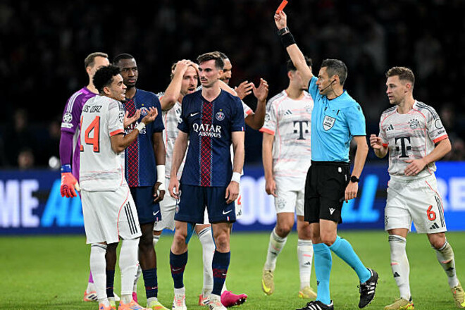 ВИДЕО. Хакими получил травму и заменен, Луис Диас удален за грубый фол