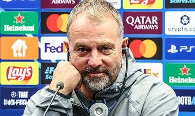 Вистачило трьох слів. Флік відреагував на чутки про відхід з Барселони