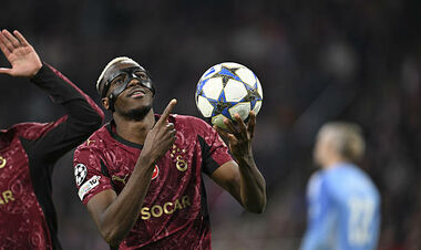 Аякс – Галатасарай – 0:3. Хто оформив хет-трик? Відео голів та огляд матчу