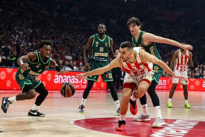 ВИДЕО. Црвена Звезда разгромила в домашнем матче Панатинаикос