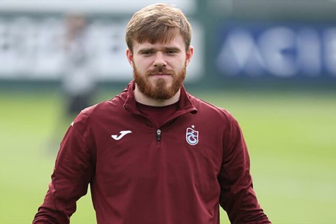 Шок для Реброва. Захисник збірної України отримав травму на тренуванні