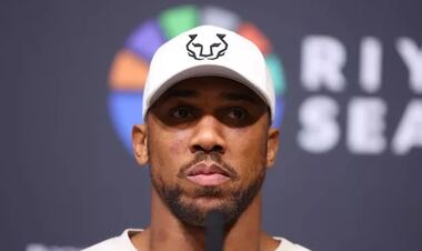 Едді Хірн виступив із заявою щодо Джошуа, яка стосується Усика