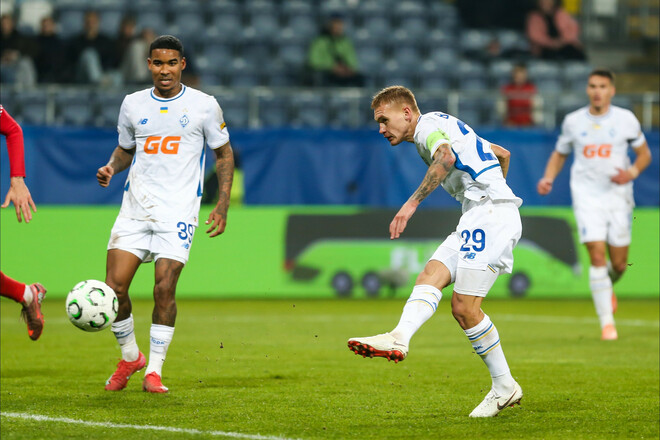 Буяльский забил 90-й мяч в карьере