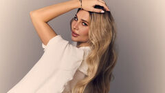 PHOTO. Zabarny's wife impressed with a new photo set. This is fire