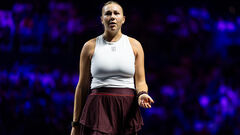 Anisimova lost to Sobolenko in three sets in the semifinals of the final tournament