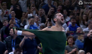 VIDEO. Djokovic tore his shirt after winning the trophy in Athens