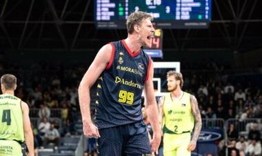 ВІДЕО. Пустовий один із кращих. Андорра сенсаційно розгромила Унікаху