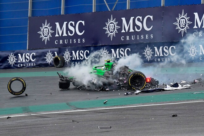 ВІДЕО. Бразилець потрапив у жахливу аварію перед домашніми трибунами