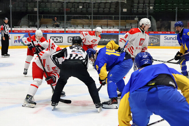 Забросили 5 шайб. Молодежная сборная Украины обыграла Польшу