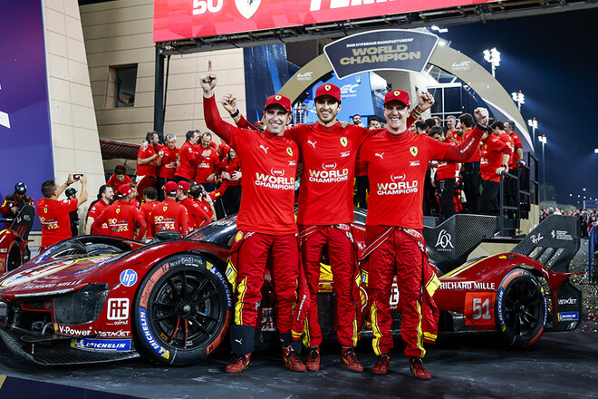 Червоні чемпіони. Екіпажі Феррарі визначили чемпіона у фіналі сезону