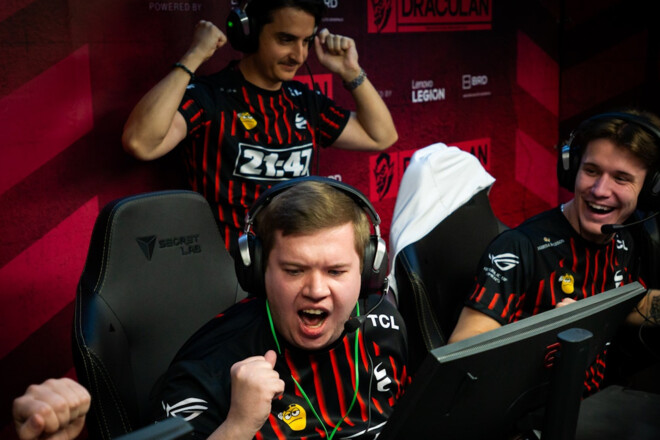 EYEBALLERS одержали первую LAN-победу по CS2  почти за два года