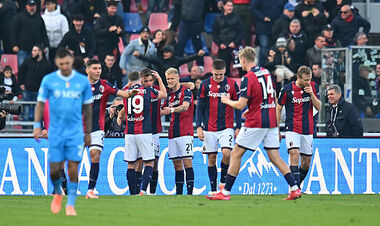 Падение короля с трона. Наполи из-за поражения потерял первое место Серии А