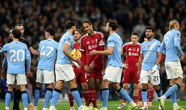 VAR засмутив Ліверпуль. Гол ван Дейка не зараховано, офсайд Робертсона