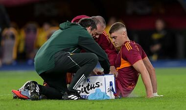 Стала известна оценка Довбика за матч, в котором он получил травму