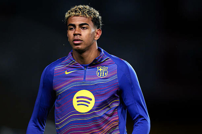 ВИДЕО. С нерабочей ноги. Ямаль вывел Барселону вперед в тайме с 5 голами