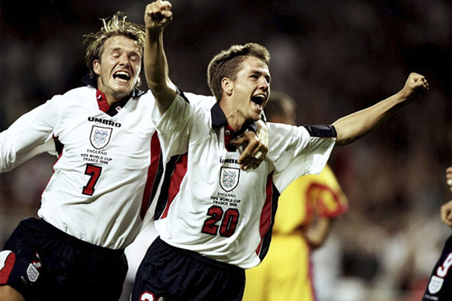 ФОТО. Легенда сборной Англии все еще обижен на Бекхэма. Спустя 27 лет
